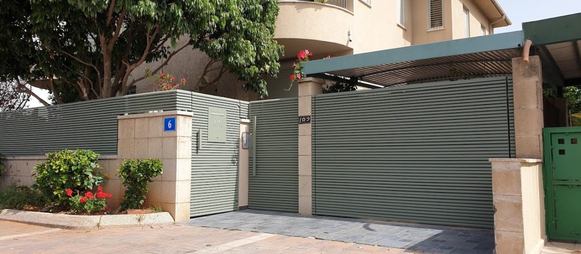 גדרות אלומיניום